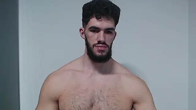 Snapshot of hiddenf chatting on December 27, 7:29 am hiddenf online show from December 27, 7:29 am