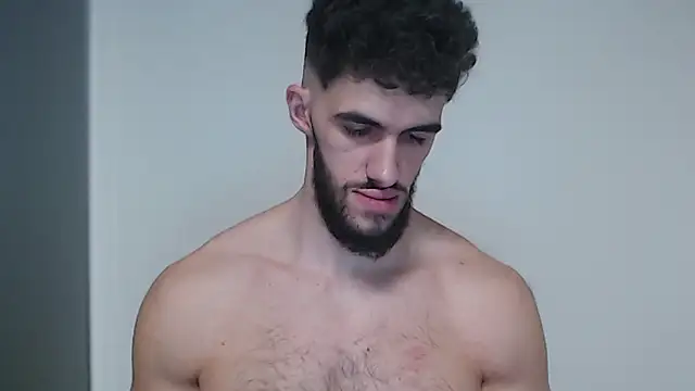 Snapshot of hiddenf chatting on February 7, 9:26 pm hiddenf online show from February 7, 9:26 pm