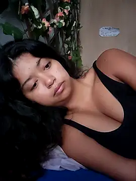 Peach Girll online show from November 5, 11:21 am