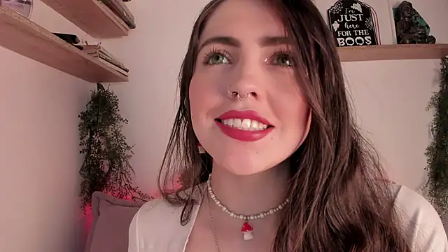 Snapshot of llanna_ chatting on November 4, 9:41 am llanna online show from November 4, 9:41 am