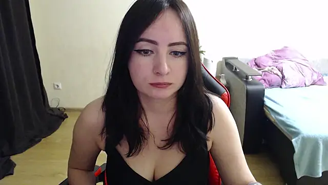 Laralianna online show from October 26, 3:40 pm