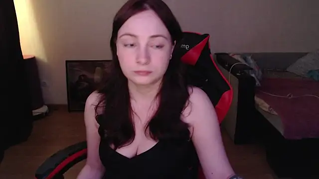 Snapshot of Laralianna chatting on May 21, 5:31 pm Laralianna online show from May 21, 5:31 pm