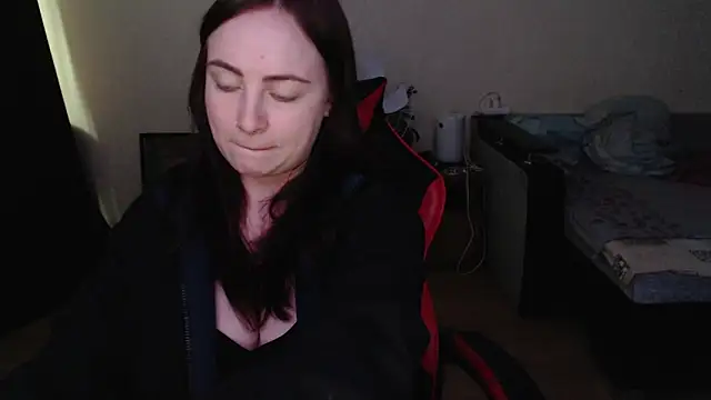 Snapshot of Laralianna chatting on May 30, 12:35 pm Laralianna online show from May 30, 12:35 pm