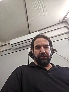 MysterBearMG online show from April 28, 3:50 pm