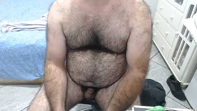 Snapshot of MysterBearMG chatting on June 14, 2:24 am MysterBearMG online show from June 14, 2:24 am
