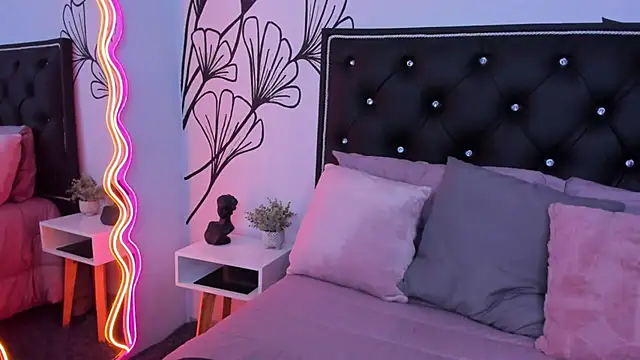 Snapshot of Sweet_Ariadna_ chatting on June 14, 12:18 pm Sweet Ariadna online show from June 14, 12:18 pm
