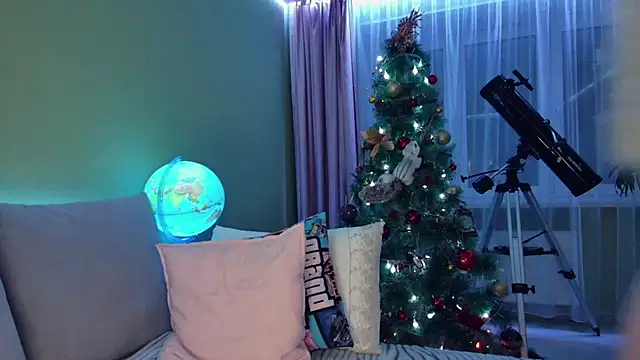 Snapshot of Cuddle_Cat chatting on January 9, 3:36 am Cuddle Cat online show from January 9, 3:36 am