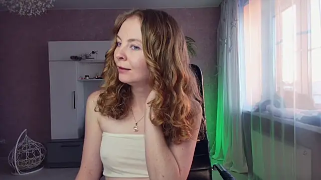 Snapshot of Cuddle_Cat chatting on February 22, 2:19 pm Cuddle Cat online show from February 22, 2:19 pm