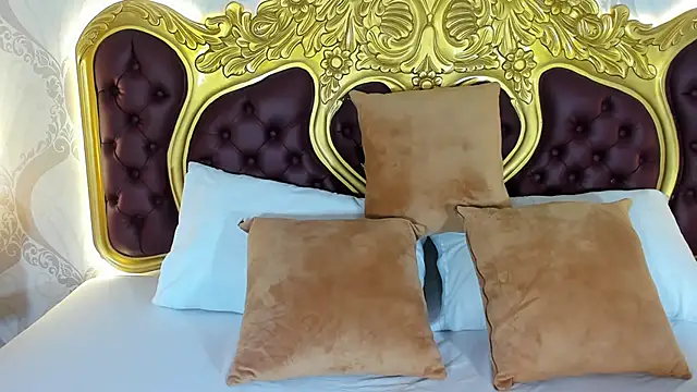 Dulce 26  online show from October 8, 5:10 pm