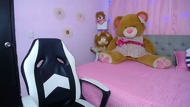 cum bigass online show from October 24, 12:01 pm