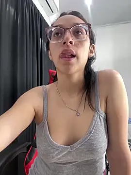 Ninnfa online show from December 7, 9:44 pm