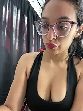 Ninnfa online show from February 12, 7:24 pm