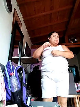 Snapshot of Monseratte21 chatting on November 14, 5:44 pm Monseratte21 online show from November 14, 5:44 pm