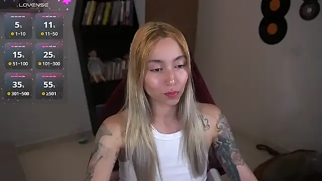 Saucy Jenn online show from September 13, 3:50 am