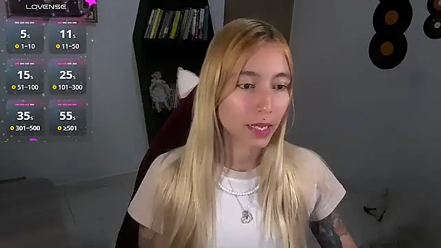 Saucy Jenn online show from October 5, 1:48 am