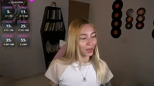 Saucy Jenn online show from October 12, 9:36 pm