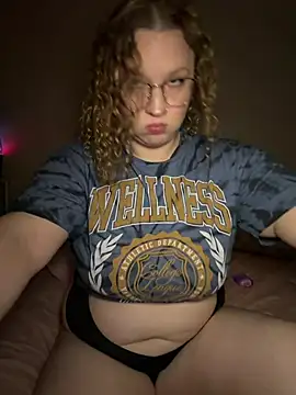 Snapshot of EmmieRae chatting on August 1, 3:06 am EmmieRae online show from August 1, 3:06 am