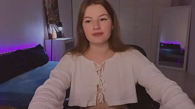 alwaysfrida online show from October 27, 11:36 am