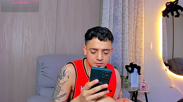 alejandro calderon1 online show from October 30, 2:35 am