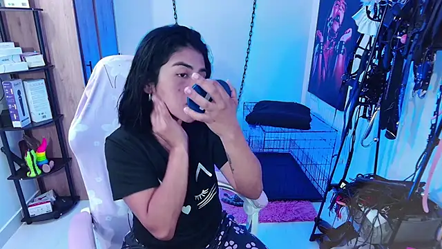 Snapshot of Hannah-grace chatting on August 3, 11:26 am Hannah-grace online show from August 3, 11:26 am