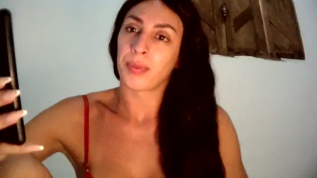 Snapshot of AlexiaDuucan chatting on February 23, 1:42 pm AlexiaDuucan online show from February 23, 1:42 pm
