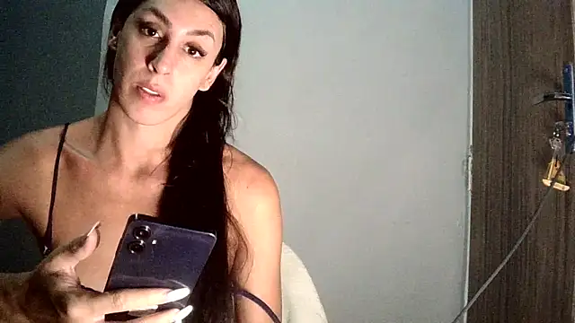 Snapshot of AlexiaDuucan chatting on September 12, 1:22 pm AlexiaDuucan online show from September 12, 1:22 pm