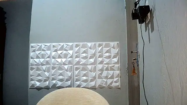 Snapshot of AlexiaDuucan chatting on May 15, 1:18 pm AlexiaDuucan online show from May 15, 1:18 pm