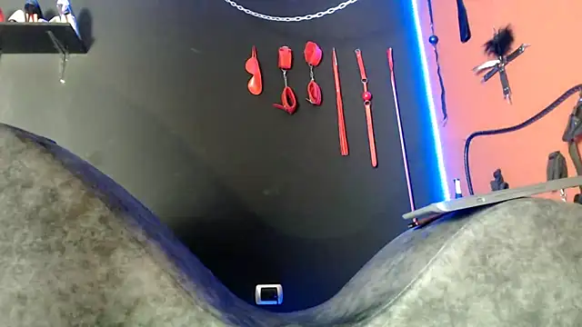 amy-mistress online show from November 5, 10:32 pm