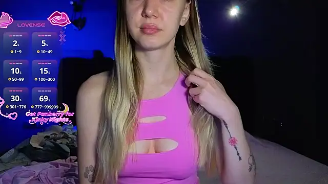 SexyCocobutt online show from February 19, 12:45 pm