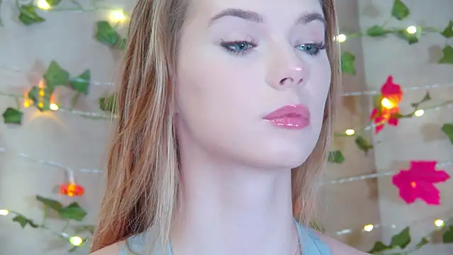 GentleRossi online show from September 30, 3:28 pm