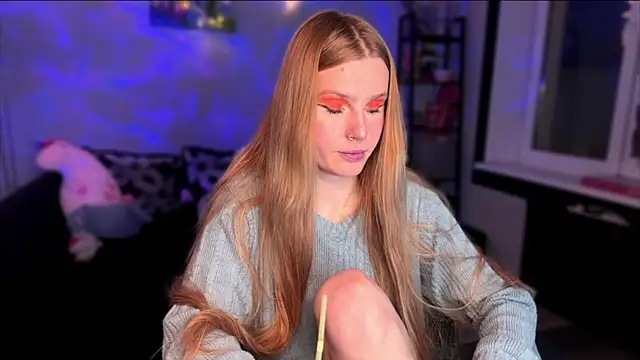 Chanel Gill online show from December 13, 7:53 pm