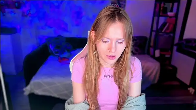 Snapshot of Chanel_Gill chatting on March 2, 12:02 am Chanel Gill online show from March 2, 12:02 am