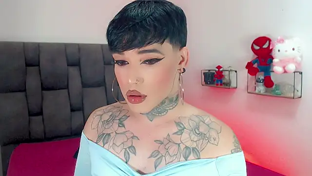 Snapshot of little_star_porn chatting on July 29, 12:31 am little star porn online show from July 29, 12:31 am