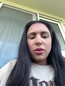 Snapshot of MeghanXO chatting on June 15, 2:08 pm MeghanXO online show from June 15, 2:08 pm