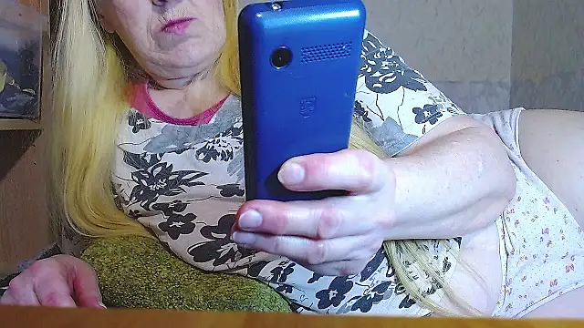 MadamBombShell online show from October 18, 1:23 pm