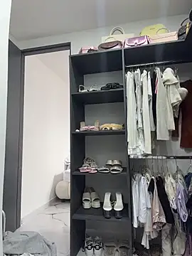 stormyy  online show from February 15, 7:43 pm