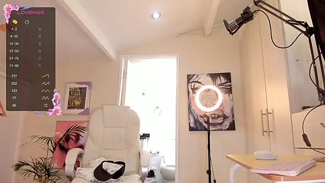 catalinasaiz online show from February 6, 2:04 pm