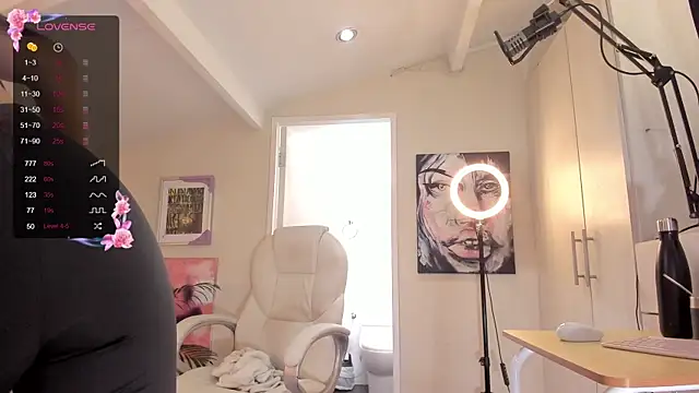 catalinasaiz online show from March 17, 2:23 pm