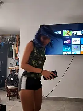 SAT--SU U online show from November 29, 4:10 pm