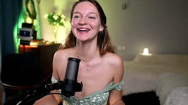 Snapshot of Special___ chatting on March 11, 3:23 pm Special    online show from March 11, 3:23 pm