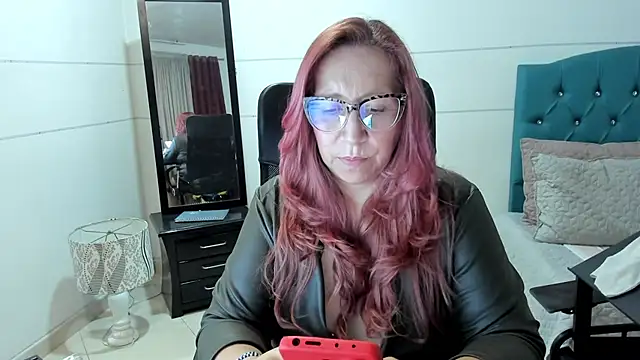 vaalery sweet online show from March 18, 11:31 pm