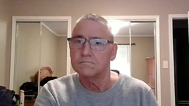 Snapshot of takeitall101 chatting on January 13, 3:28 pm takeitall101 online show from January 13, 3:28 pm