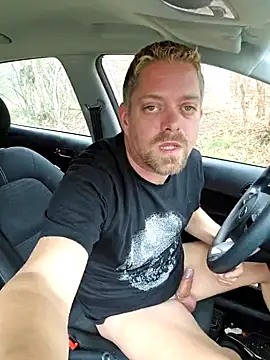 Trucker Hunter online show from January 18, 3:16 pm