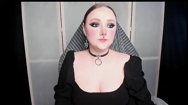 Snapshot of YourDyingBride chatting on May 14, 11:55 pm YourDyingBride online show from May 14, 11:55 pm