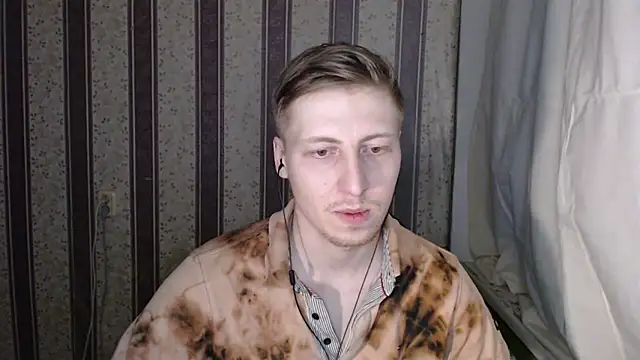 darienlarge online show from February 21, 3:43 pm