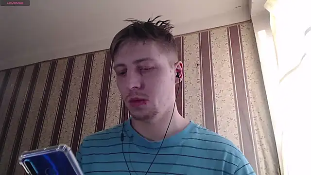 darienlarge online show from February 25, 2:44 pm