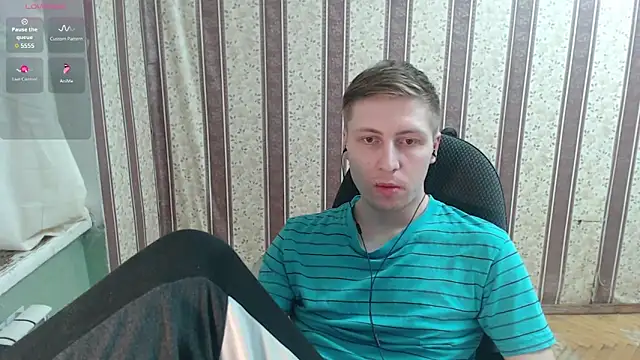 darienlarge online show from March 1, 11:47 pm