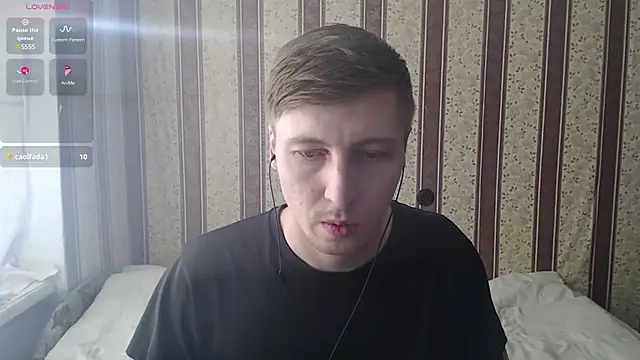 darienlarge online show from March 14, 2:19 pm