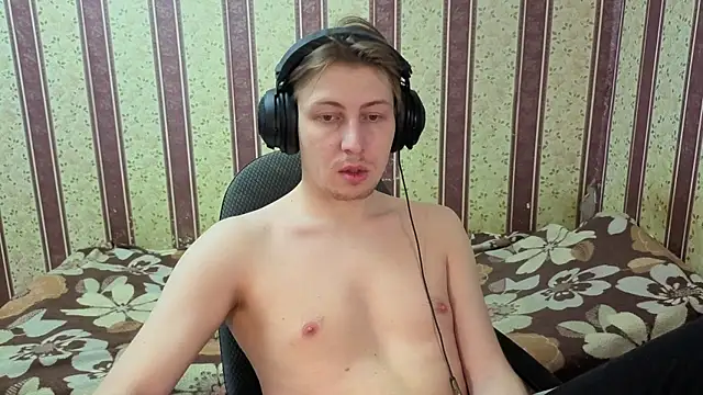 darienlarge online show from December 22, 8:00 am