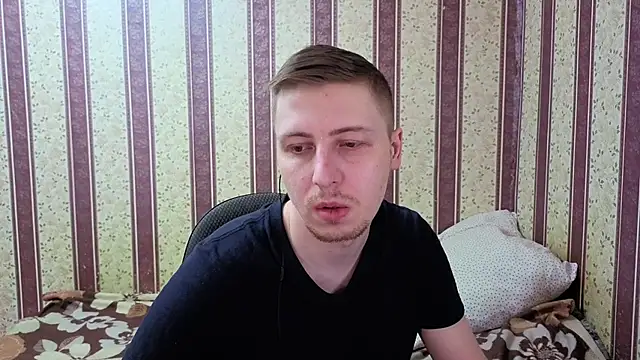 darienlarge online show from January 8, 8:16 am